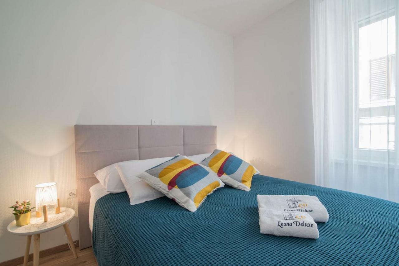 Leona Deluxe Apartments Pula Buitenkant foto